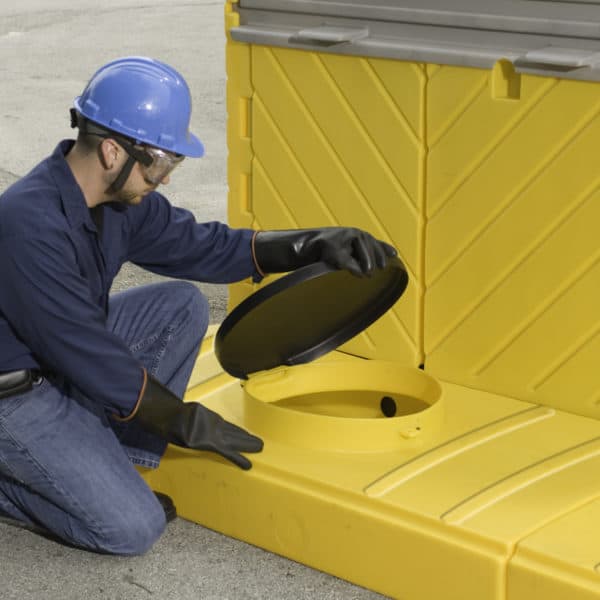 Ultra-Modular IBC Spill Pallet® - Outdoor Model - SpillContainment.com