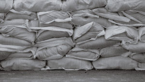 Read more about the article How to Use Sandbags to Prevent Flooding in an Emergency