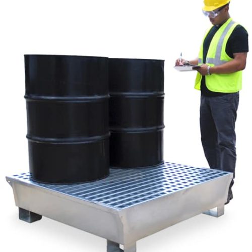 1182-spill-pallet-steel-p4-with-drums-and-guy
