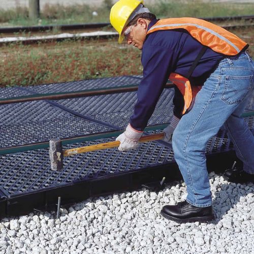 9590-9596_Track Pan_Installing Rebar