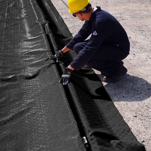 black-liner-modular-berm-assembly-web