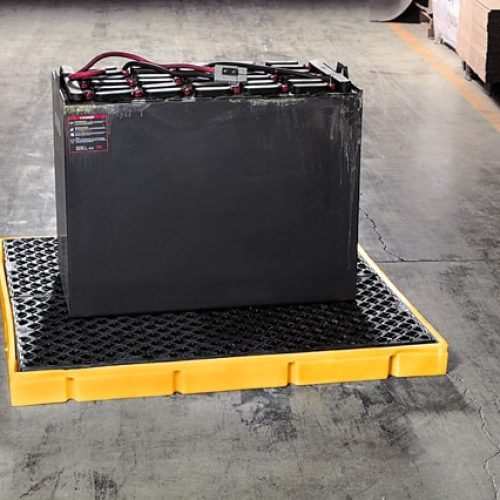 spill-deck-p4-plus-with-forklift-battery
